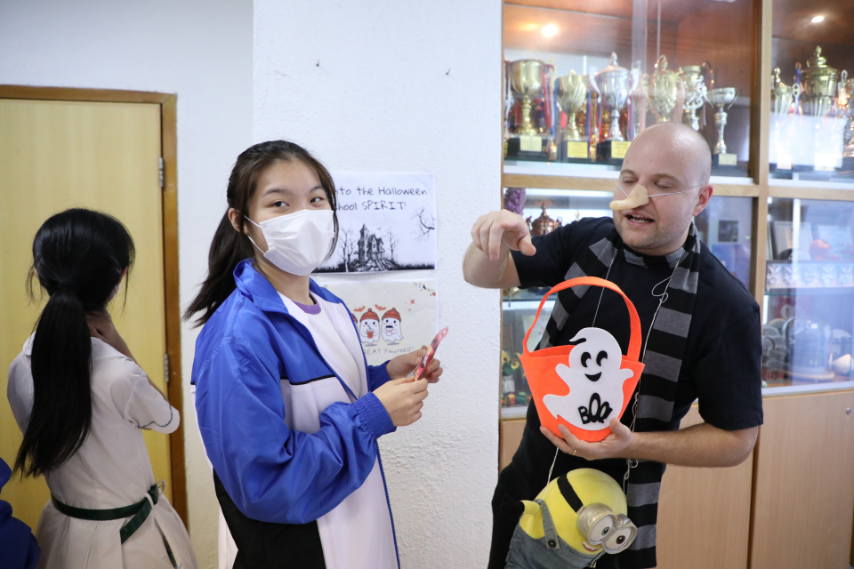 張沛松紀念中學