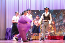 2019 English Drama – Charlie and the Chocolate Factory