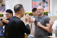 張沛松紀念中學