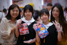 張沛松紀念中學