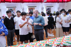 張沛松紀念中學