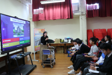 觀看廣島原爆影片