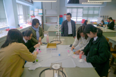 張沛松紀念中學