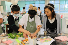 張沛松紀念中學
