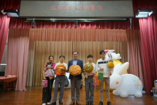 張沛松紀念中學